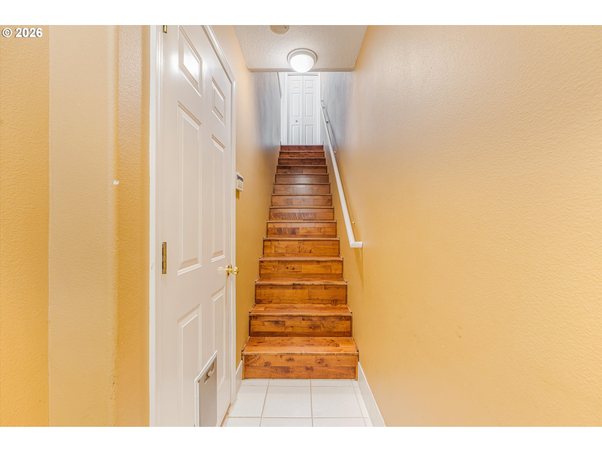 3329 SE WAVERLEIGH BLVD