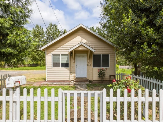 715 S MCLOUGHLIN BLVD, OREGON CITY, OR 97045 - Image a27aaa4901df89ede4e7e26bfb3f5515/3319722429