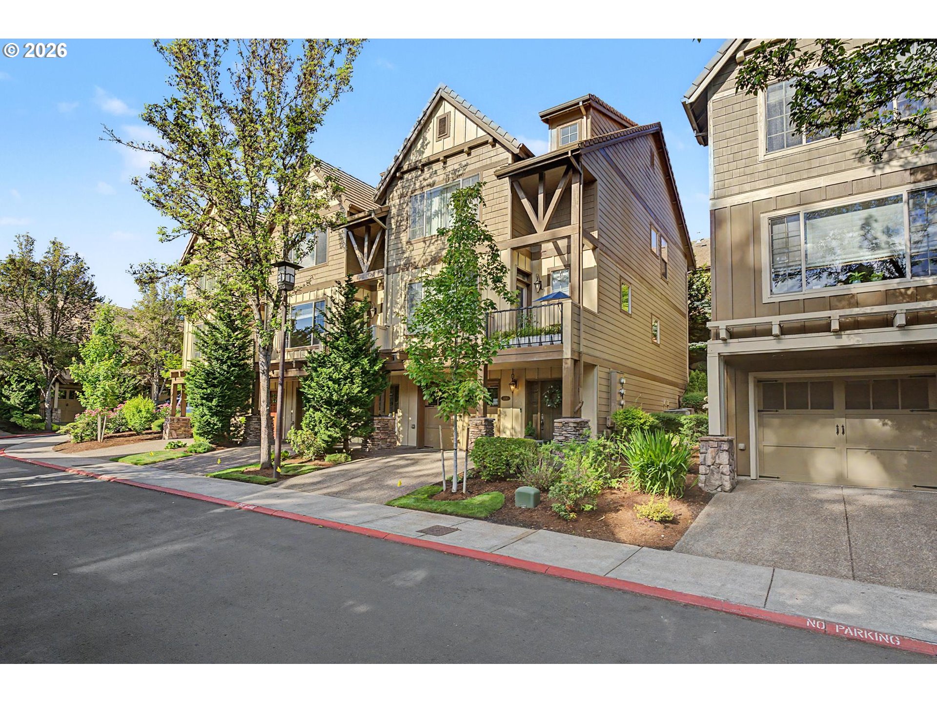 2060 NW VILLAGE CIR 43