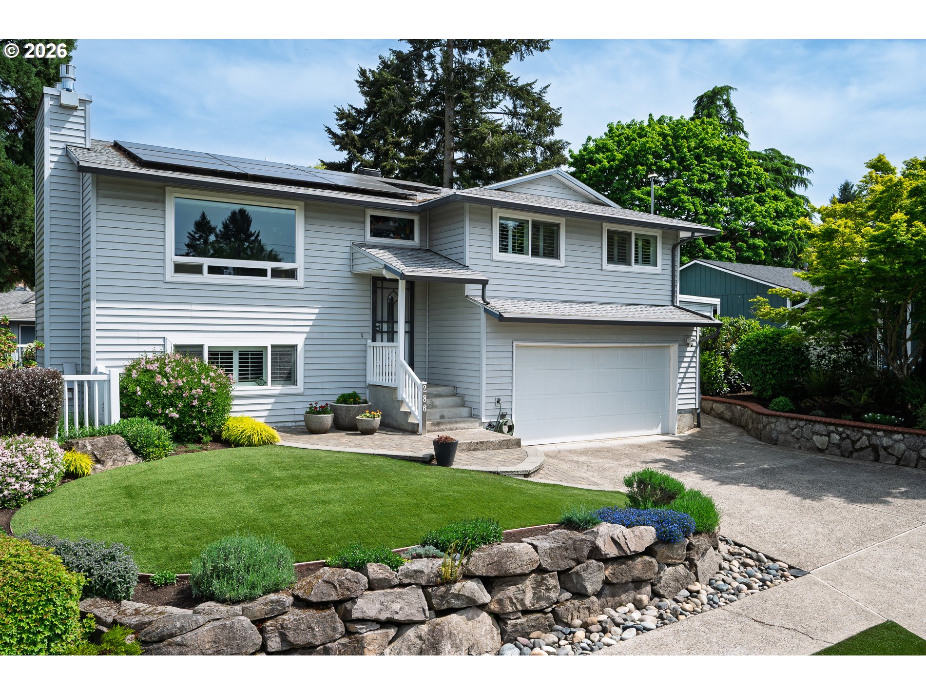 286 NW LINNEMAN AVE