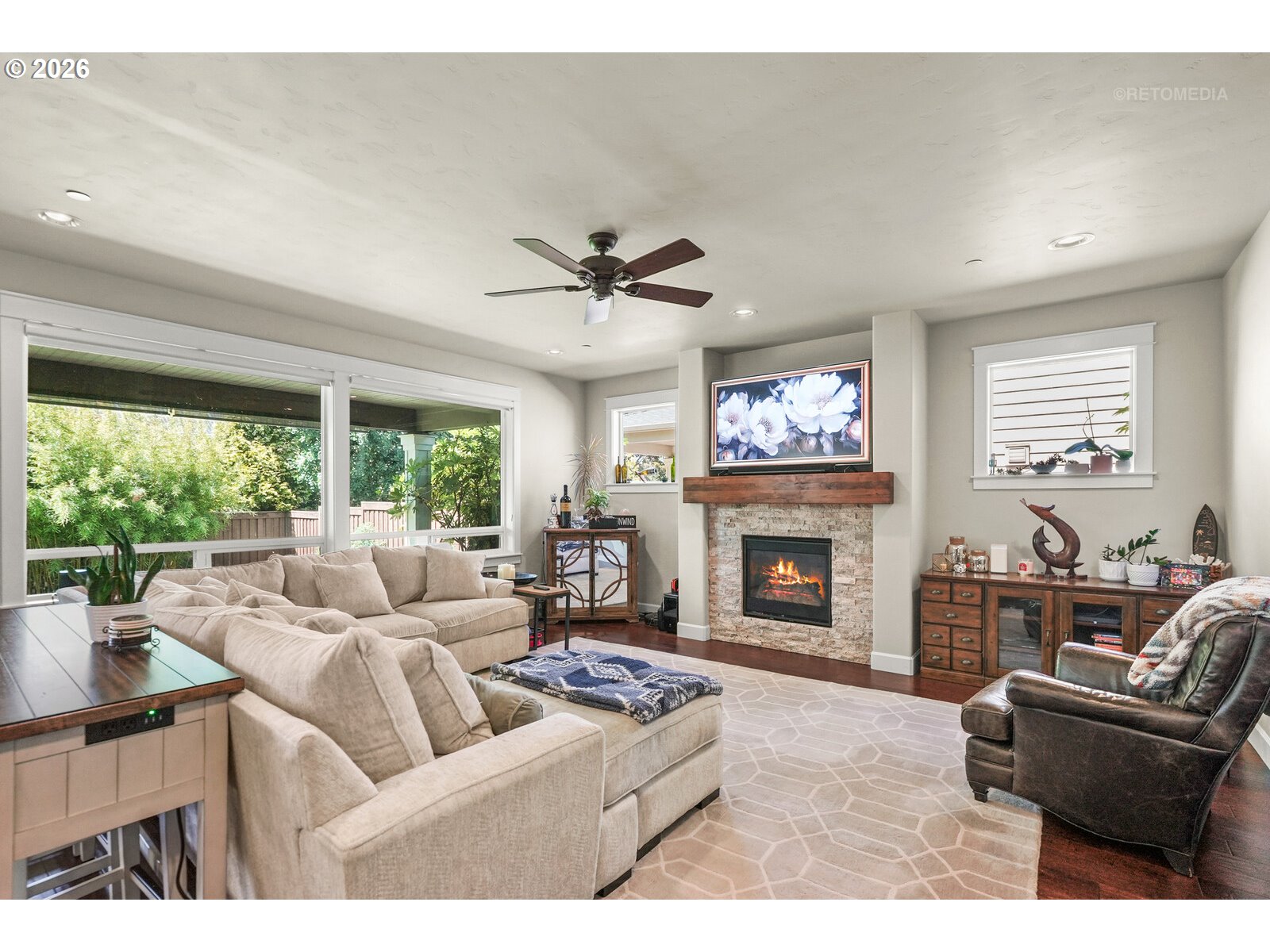 1667 NE STILE DR
