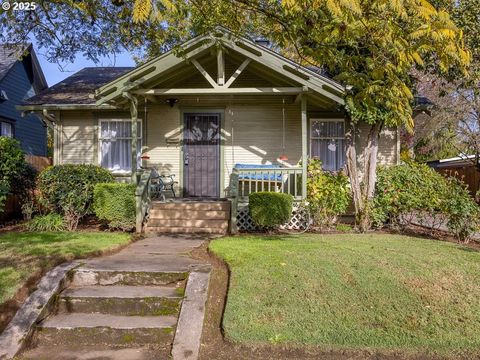 806 W MCLOUGHLIN BLVD Vancouver WA 98660