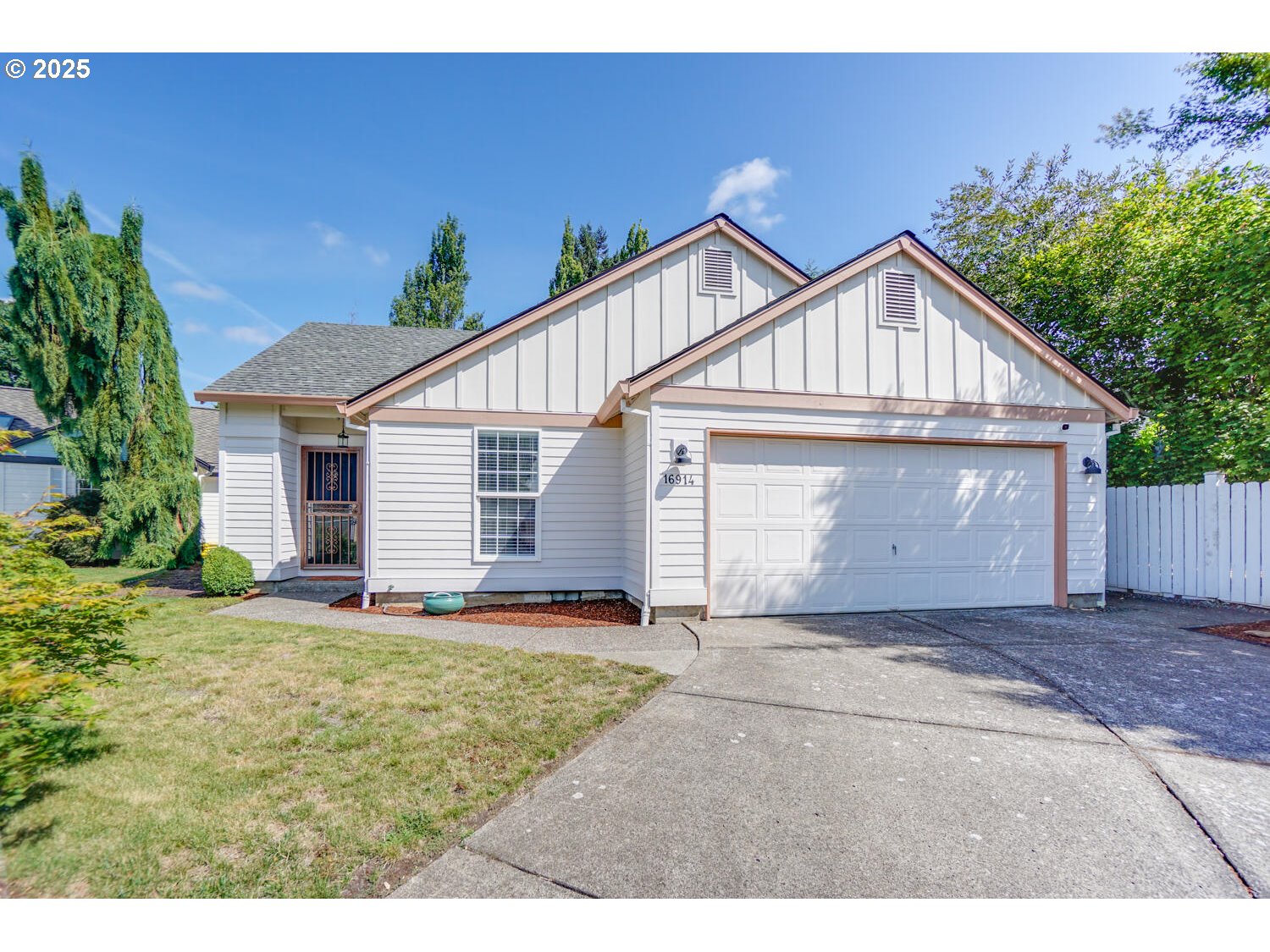 16914 SE 30th CIR