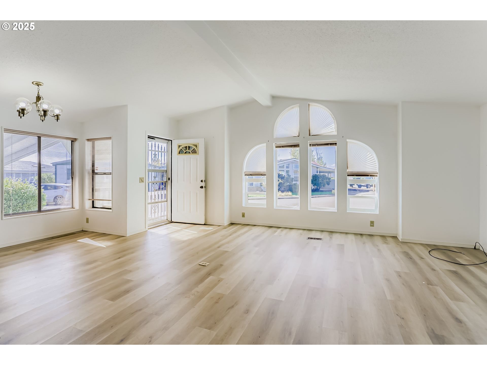 4303 SETTLERS LOOP