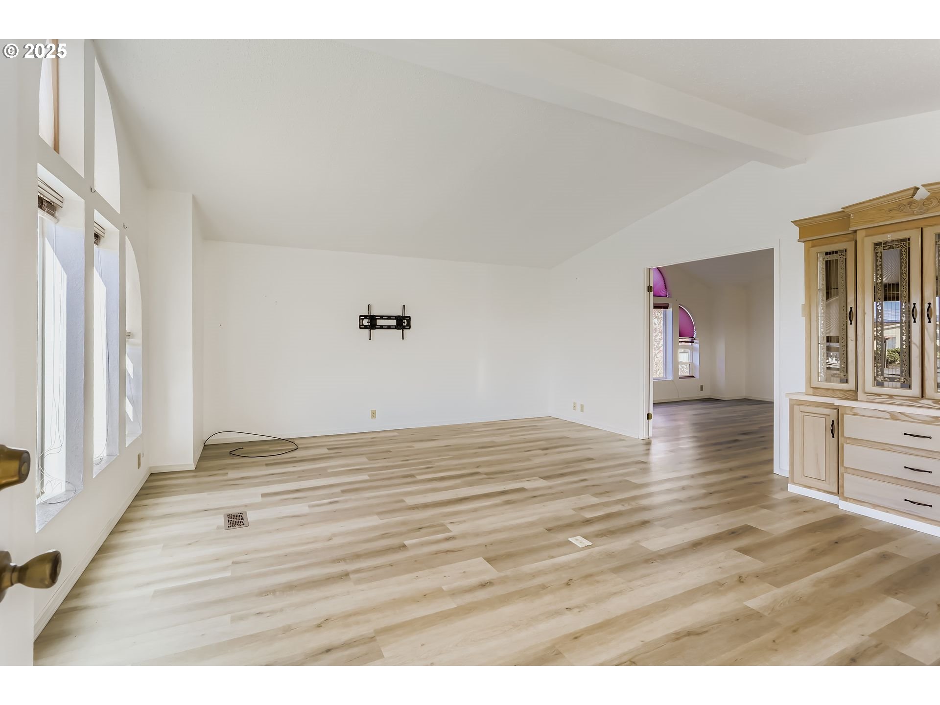 4303 SETTLERS LOOP