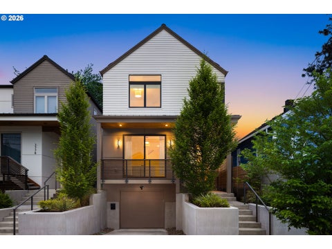 Photo of 3770 NE 7th Ave, Portland, OR 97212 (MLS # 304259668)
