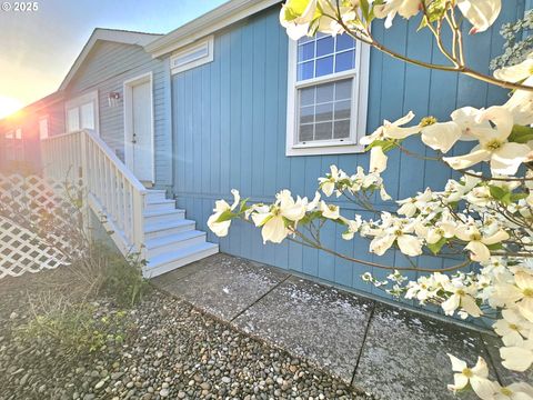1699 N TERRY ST 265 Eugene OR 97402
