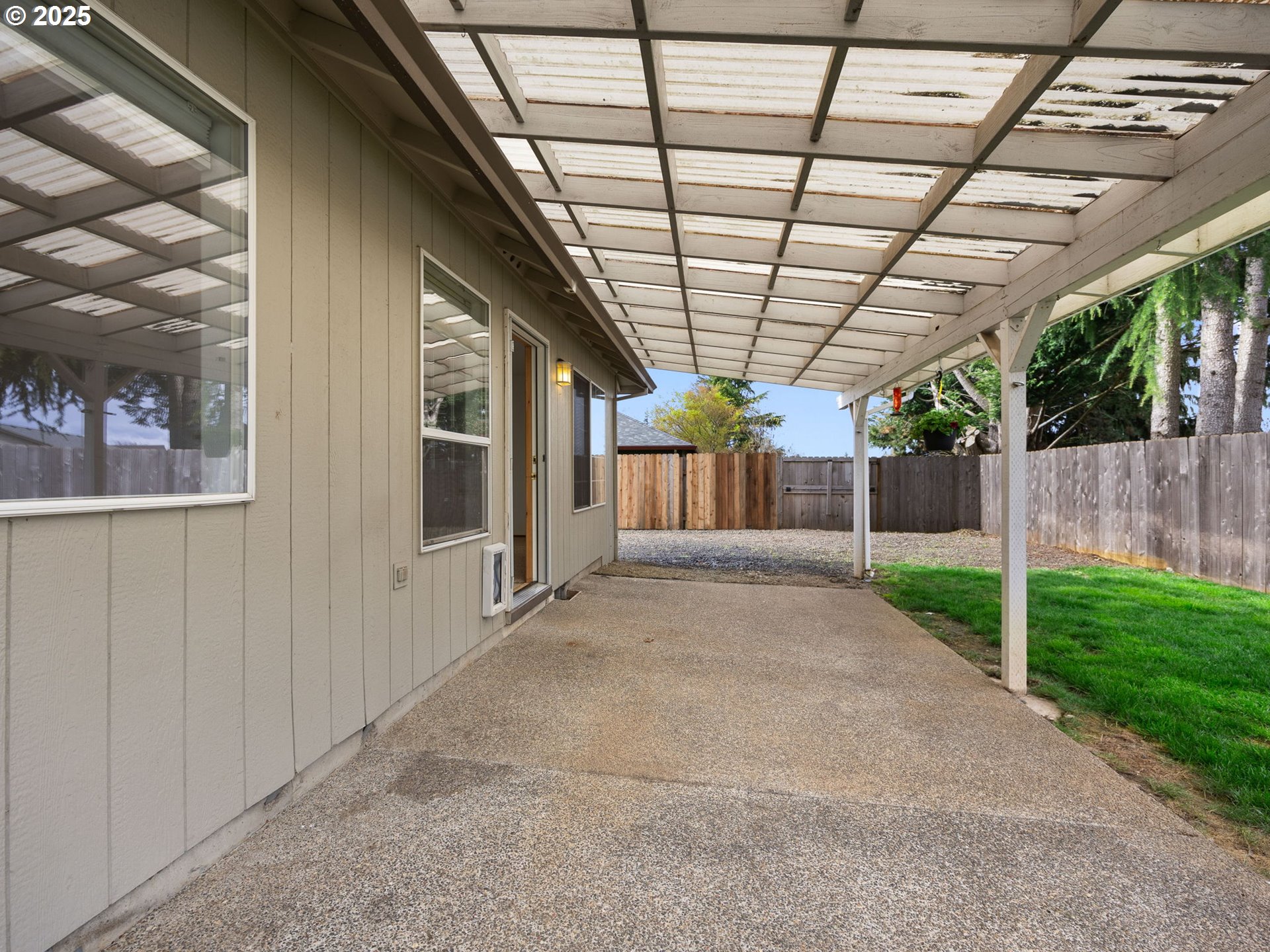 Oregon City, Oregon 97045, United States, 3 Bedrooms Bedrooms, ,2 BathroomsBathrooms,Residential,Pending,101914