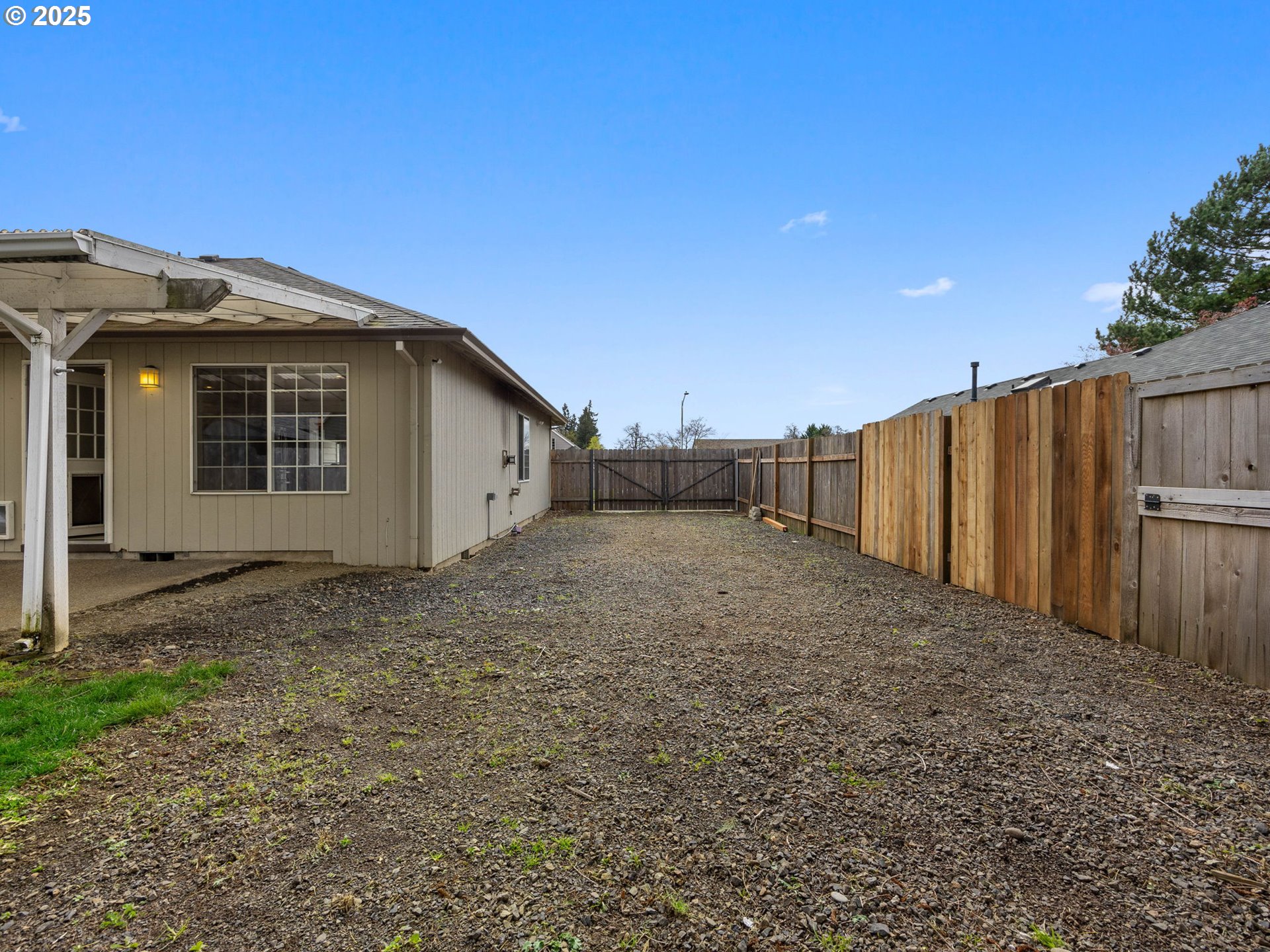 Oregon City, Oregon 97045, United States, 3 Bedrooms Bedrooms, ,2 BathroomsBathrooms,Residential,Pending,101914