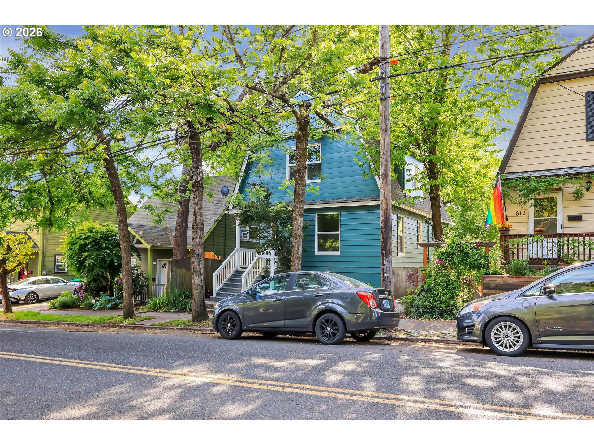 617 SE 20TH AVE