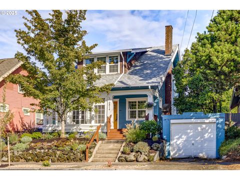 6814 N ALBINA AVE Portland OR 97217