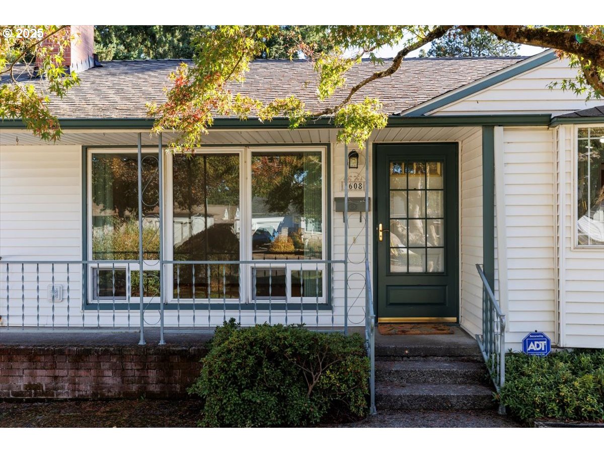 1608 NE 120TH AVE