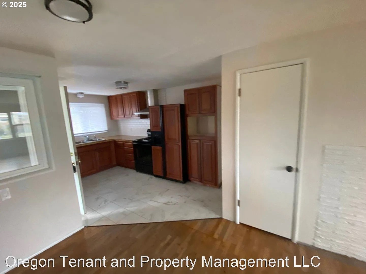 42 W 27TH AVE