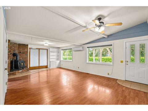 Tiny photo for 82481 Greenwood St, Creswell, OR 97426 (MLS # 395788301)