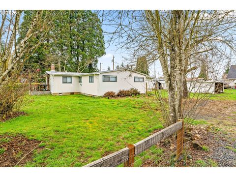 Tiny photo for 82481 Greenwood St, Creswell, OR 97426 (MLS # 395788301)