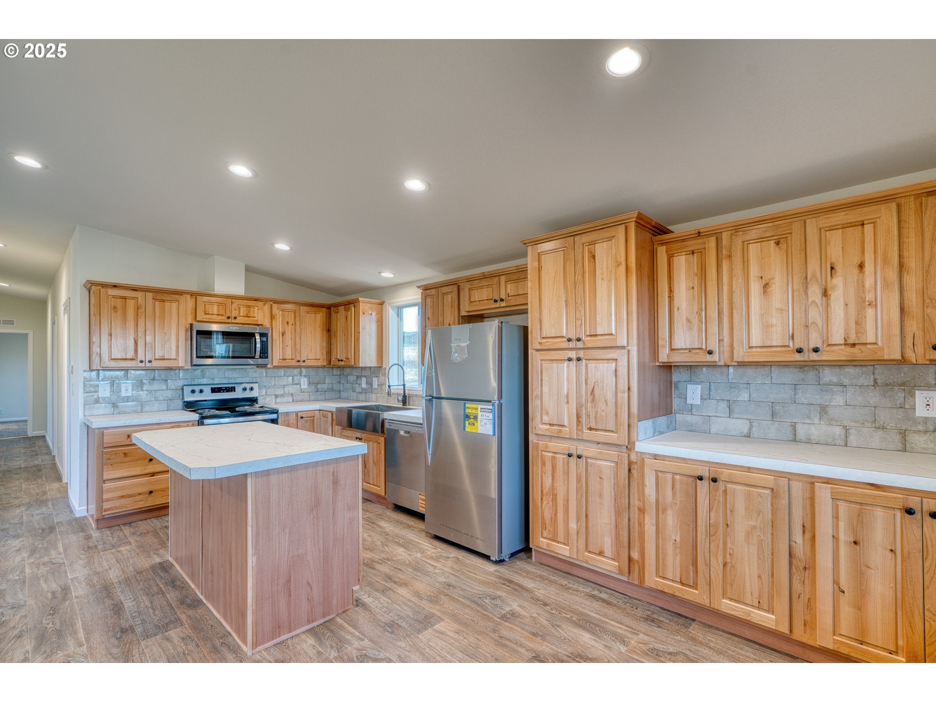955 HIGH PRAIRIE RD
