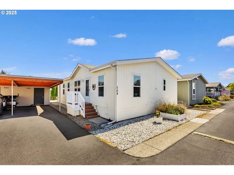 300 SW 7th Ave #704, Battle Ground, WA 98604 - #: 466301973