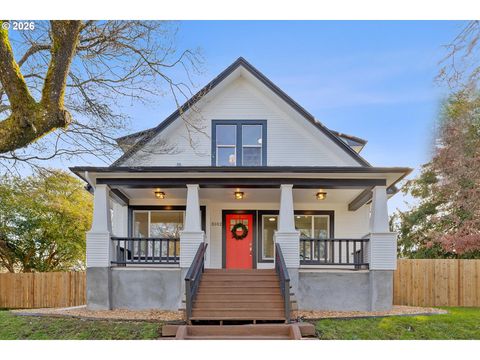 3102 NE DEKUM ST Portland OR 97211