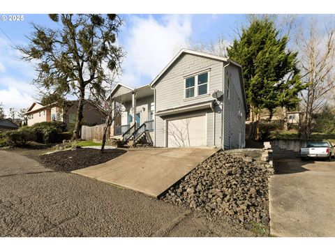 A home in Roseburg