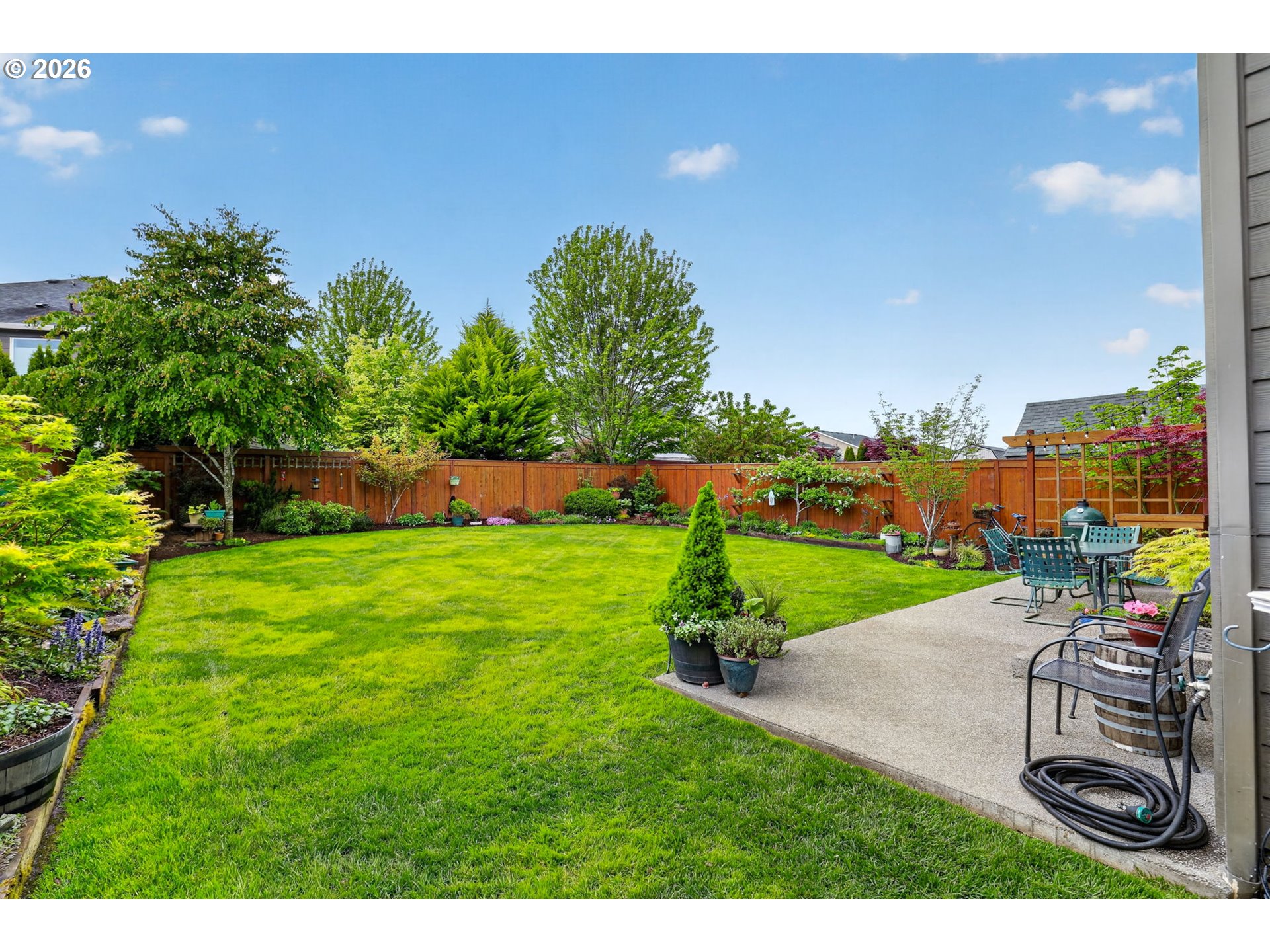 857 N HELENS VIEW DR