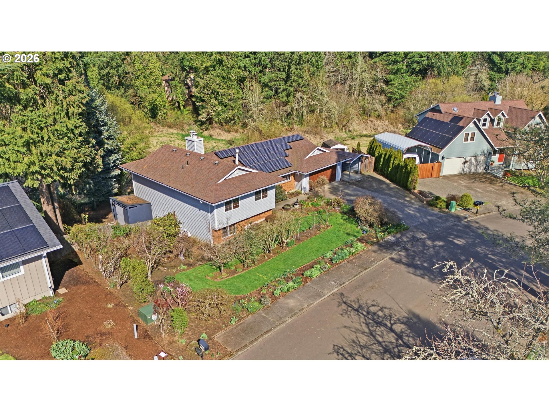 2055 SE OAK CREST DR