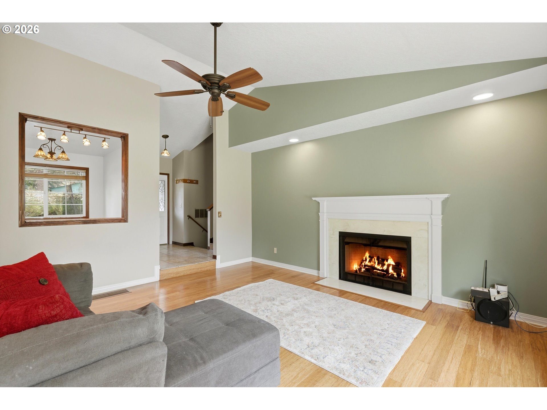 2055 SE OAK CREST DR