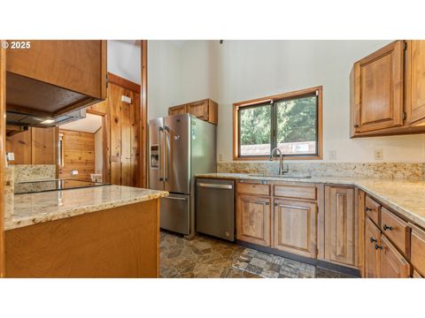 A home in Coos Bay
