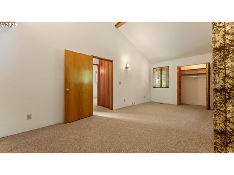 A home in Coos Bay