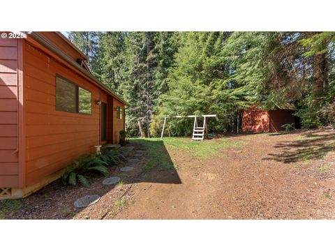 A home in Coos Bay