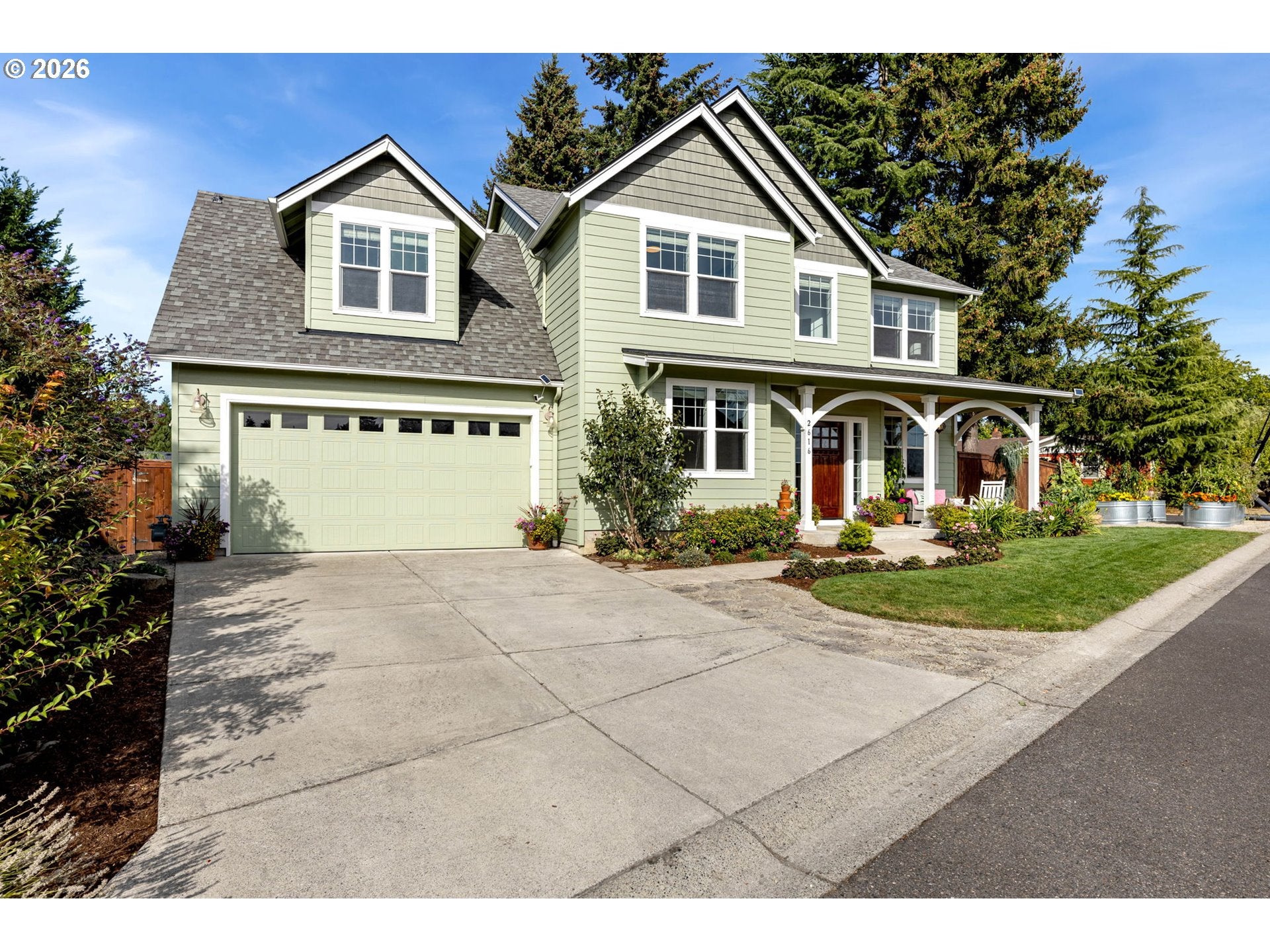 2616 NE 50TH CIR