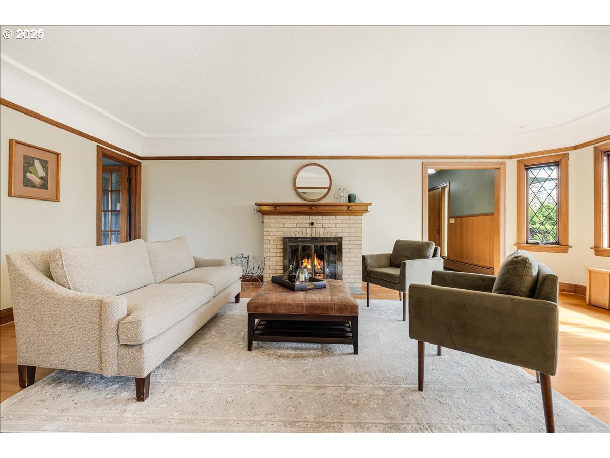 Oregon City, Oregon 97045, United States, 4 Bedrooms Bedrooms, ,3 BathroomsBathrooms,Residential,Active,93554