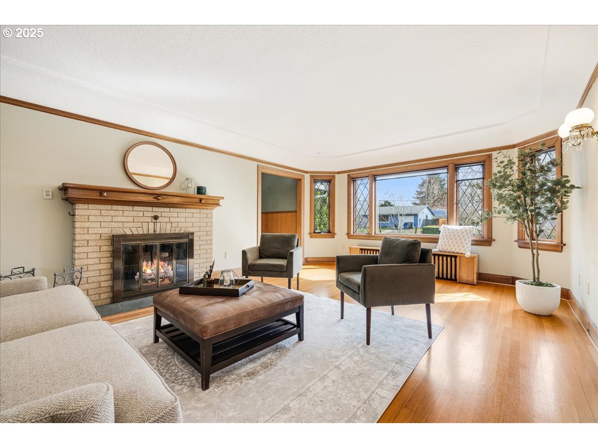 Oregon City, Oregon 97045, United States, 4 Bedrooms Bedrooms, ,3 BathroomsBathrooms,Residential,Active,93554