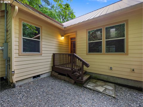 A home in Rhododendron