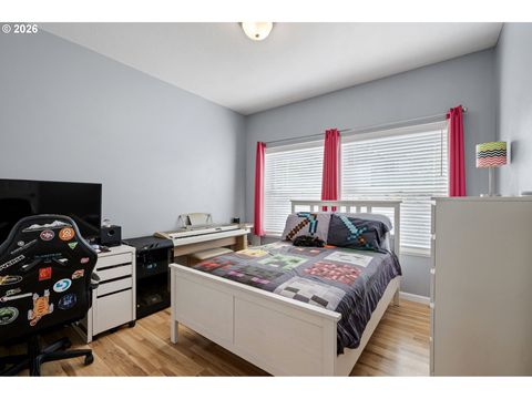 Tiny photo for 1056 Ruby Clair Dr, Creswell, OR 97426 (MLS # 200083227)