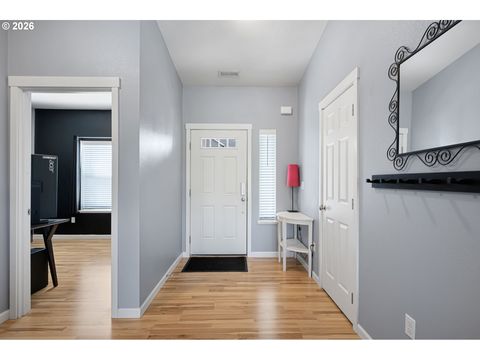 Tiny photo for 1056 Ruby Clair Dr, Creswell, OR 97426 (MLS # 200083227)