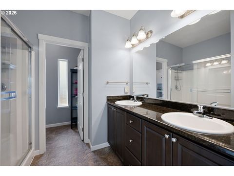 Tiny photo for 1056 Ruby Clair Dr, Creswell, OR 97426 (MLS # 200083227)