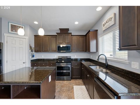 Tiny photo for 1056 Ruby Clair Dr, Creswell, OR 97426 (MLS # 200083227)
