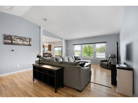 Tiny photo for 1056 Ruby Clair Dr, Creswell, OR 97426 (MLS # 200083227)