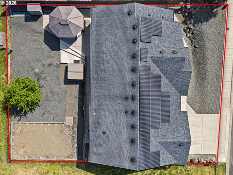 Tiny photo for 1056 Ruby Clair Dr, Creswell, OR 97426 (MLS # 200083227)