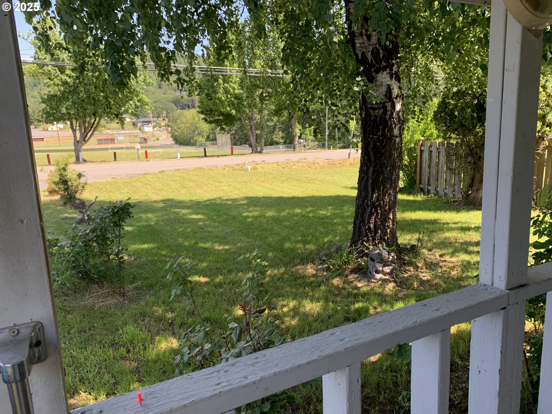 425 NW LOOP RD