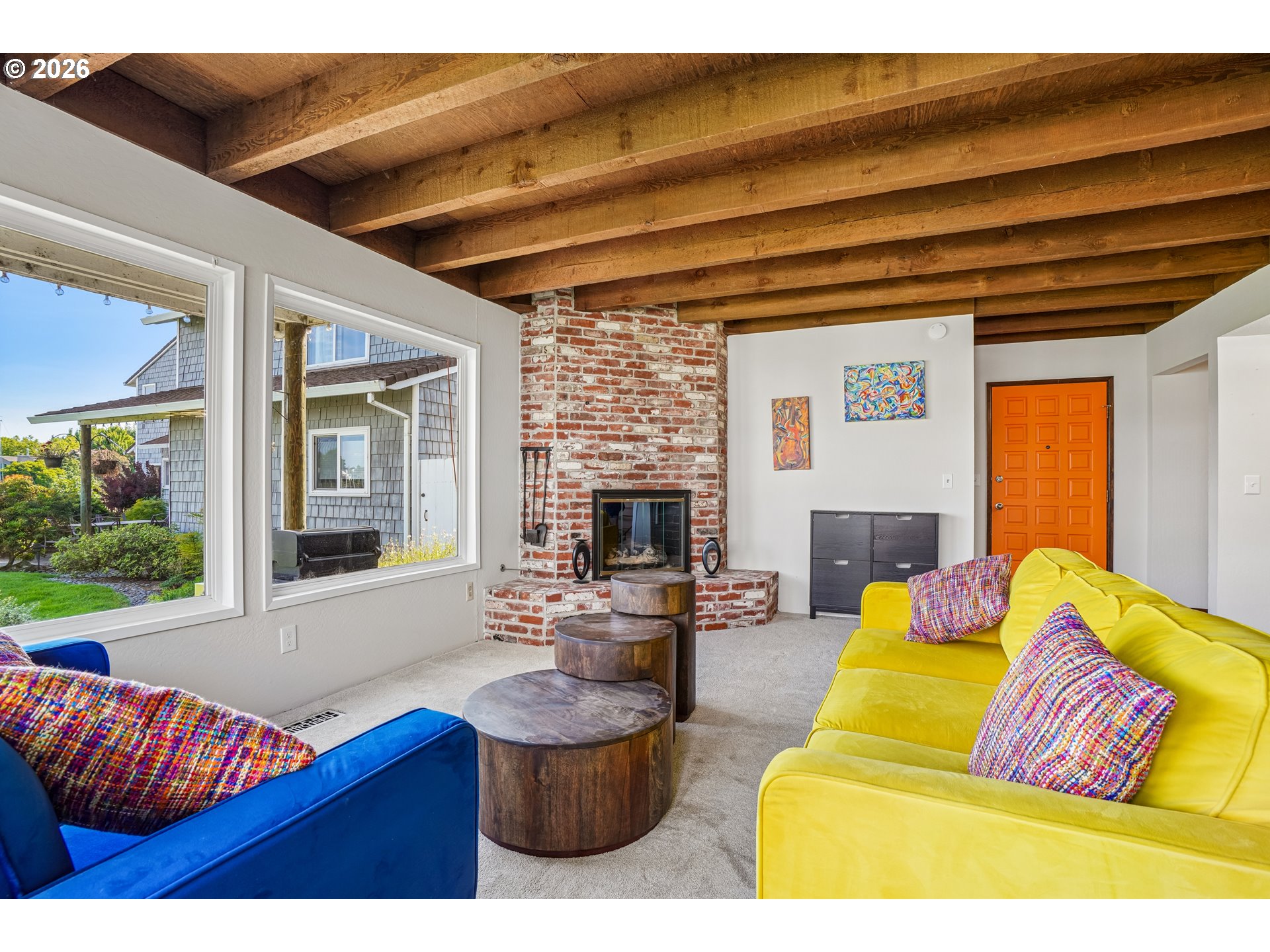520 N HAYDEN BAY DR