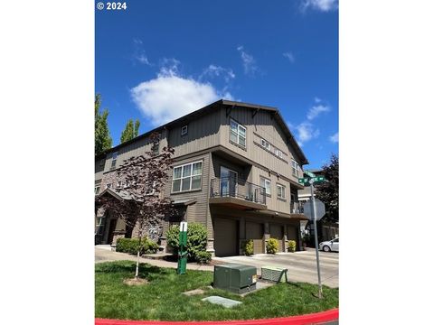 645 NE GARSWOOD LN Hillsboro OR 97006