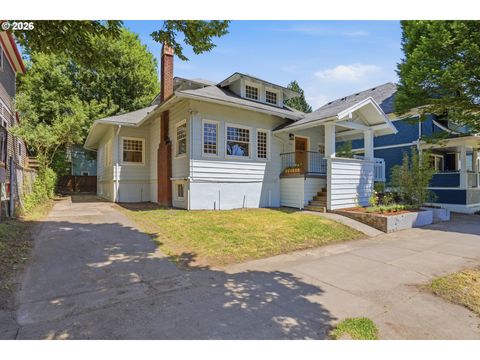 Photo of 2249 E Burnside St, Portland, OR 97214 (MLS # 744527596)