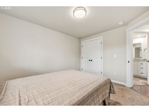 Tiny photo for 632 N 5th St, Creswell, OR 97426 (MLS # 374745775)