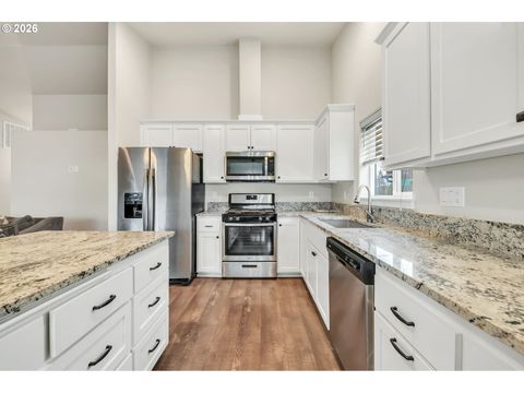 Tiny photo for 632 N 5th St, Creswell, OR 97426 (MLS # 374745775)