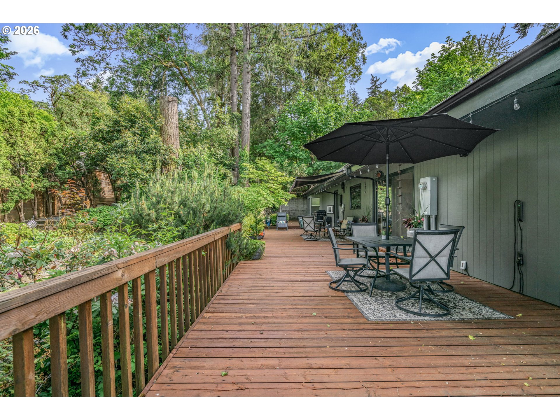 2610 HIGHLAND OAKS DR