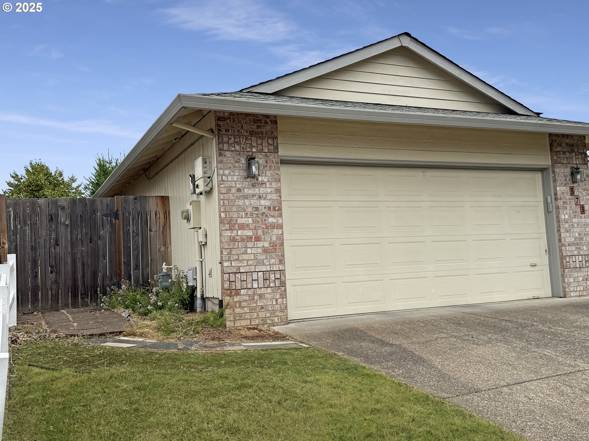 573 SE 73RD AVE