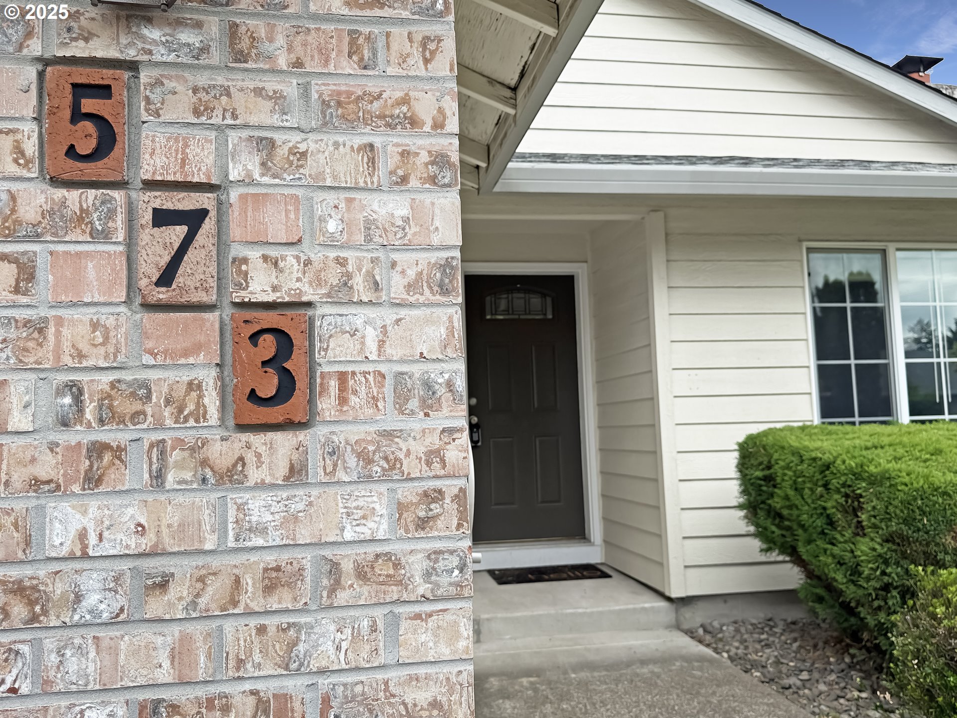 573 SE 73RD AVE