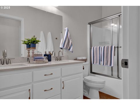 Tiny photo for 685 St Andrews Loop, Creswell, OR 97426 (MLS # 289750681)