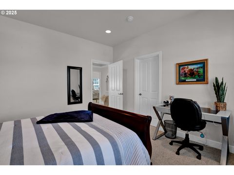 Tiny photo for 685 St Andrews Loop, Creswell, OR 97426 (MLS # 289750681)